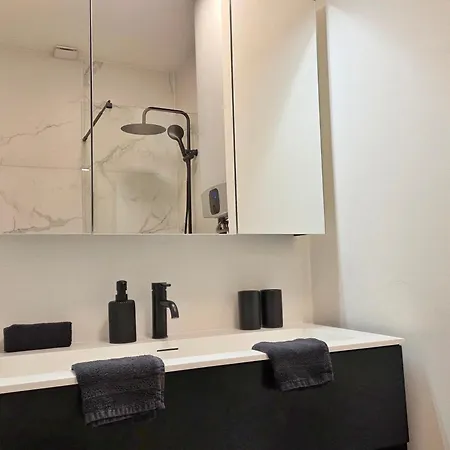 Rosemary - New Near The